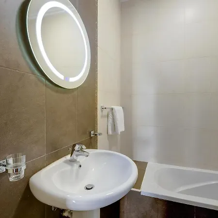 Trendy 3 Bedroom In Center Apartman
