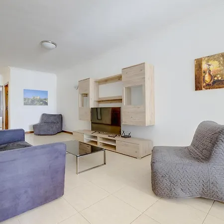 Trendy 3 Bedroom In Center * Sliema