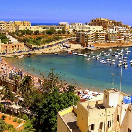 Trendy 3 Bedroom In Center * Sliema