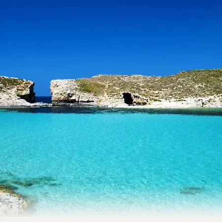 Trendy 3 Bedroom In Center Sliema